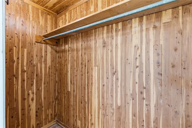 $275,000 | 3229 Meadow Oaks Drive, Haltom City, TX 76117