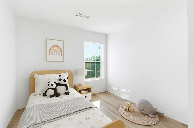 $275,000 | 3229 Meadow Oaks Drive, Haltom City, TX 76117