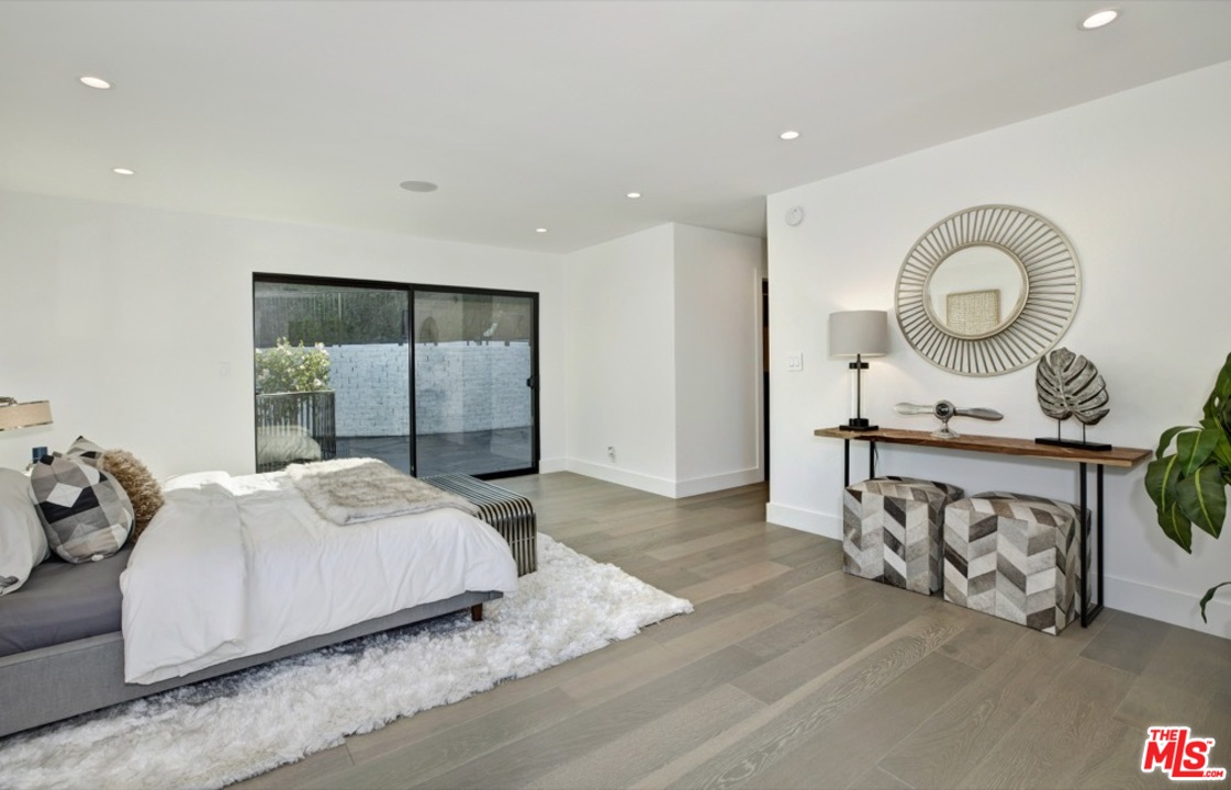 3712 Berry Drive Studio City, CA 91604 - Photo 14 of 50 a bedroom with a bed and window