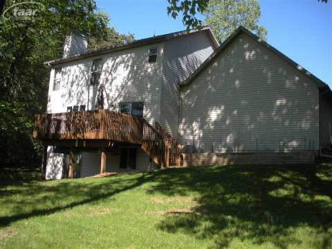 12440 Pine Ridge Drive Perry, MI 48872 - Photo 17 of 23 20357022-16.JPG