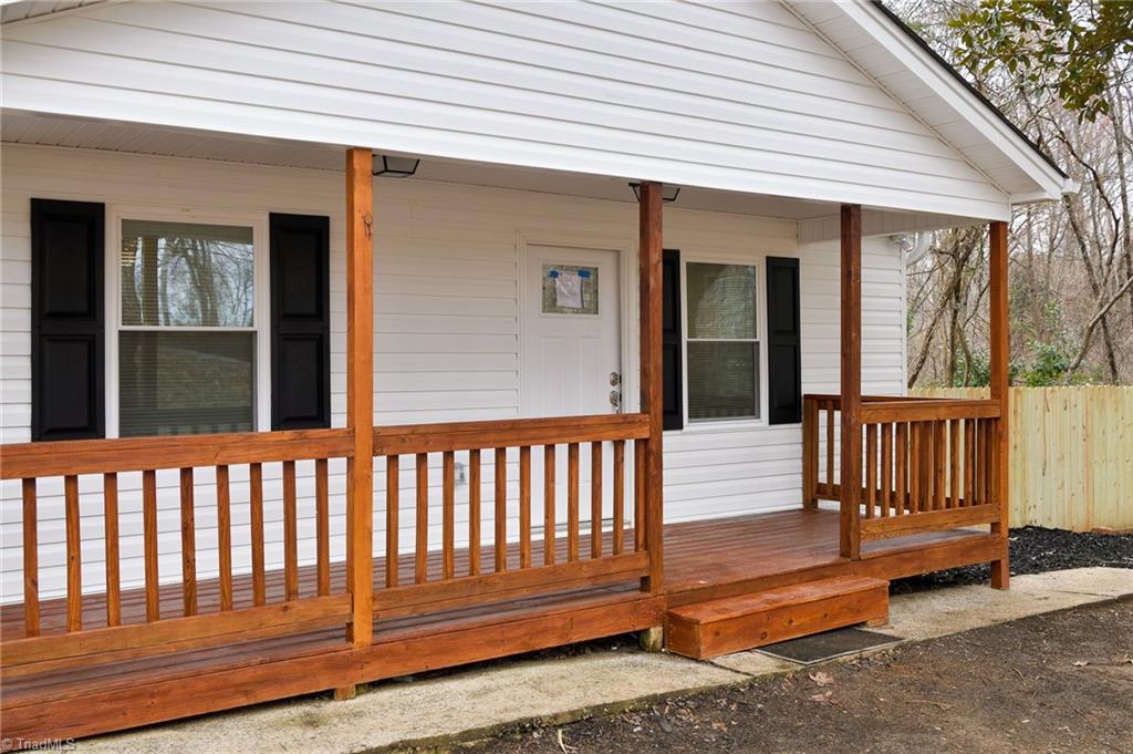 5425 Davis Road Walkertown, NC 27051 - Photo 3 of 39 Gallery Image 3