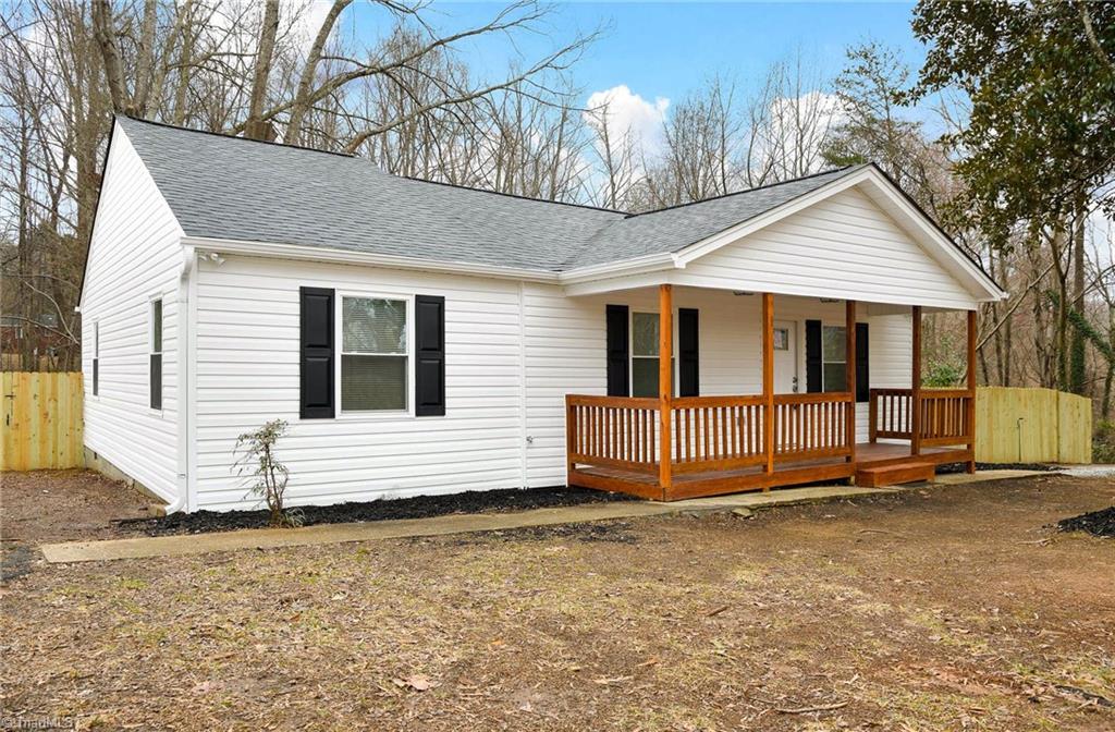 5425 Davis Road Walkertown, NC 27051 - Photo 5 of 39 Gallery Image 5