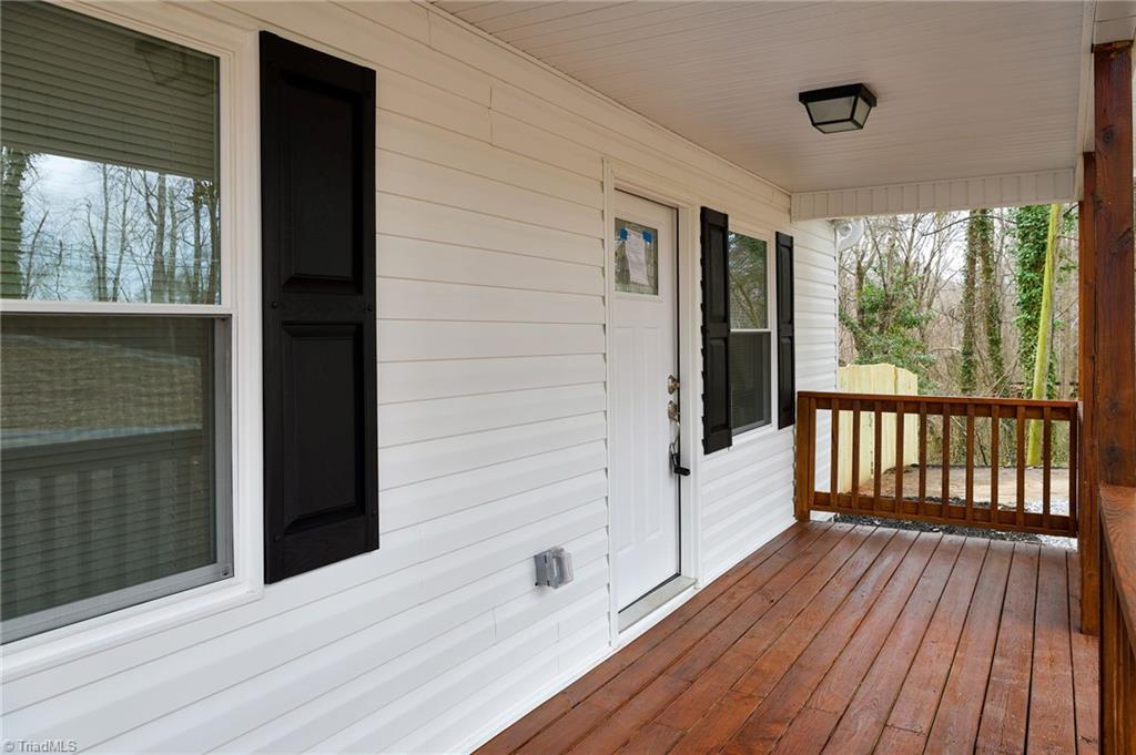 5425 Davis Road Walkertown, NC 27051 - Photo 6 of 39 Huge front porch