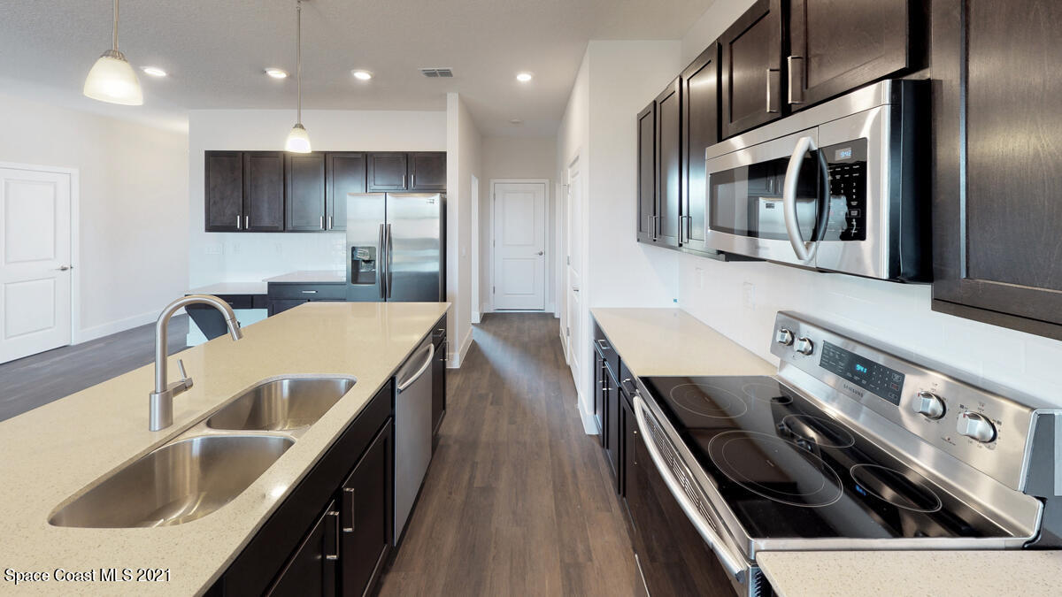571 Town Road Southwest Palm Bay, FL 32908 - Photo 11 of 18 Brite-2149-Kitchen-2