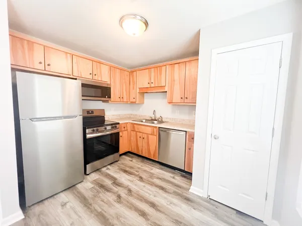 $1,025 | 1042 West Creek Coyote Trail, Unit F, Clarksville, TN 37042