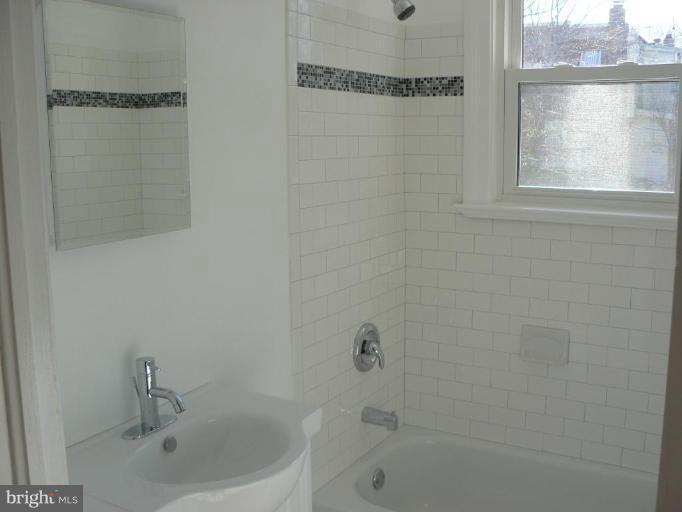 104 53rd Street Northeast Washington, DC 20019 - Photo 13 of 30 Bath #4