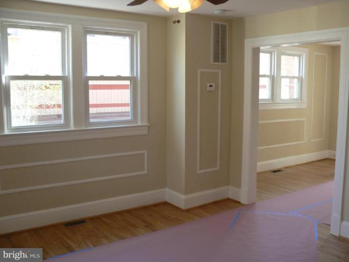 104 53rd Street Northeast Washington, DC 20019 - Photo 6 of 30 Living Room