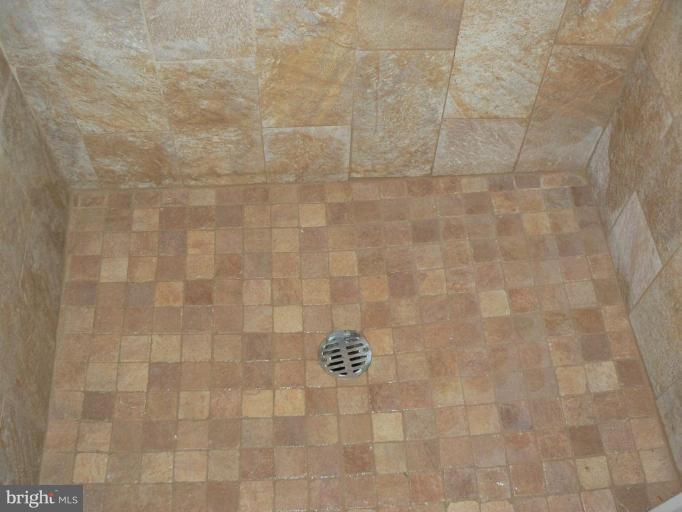 104 53rd Street Northeast Washington, DC 20019 - Photo 9 of 30 Bath #2