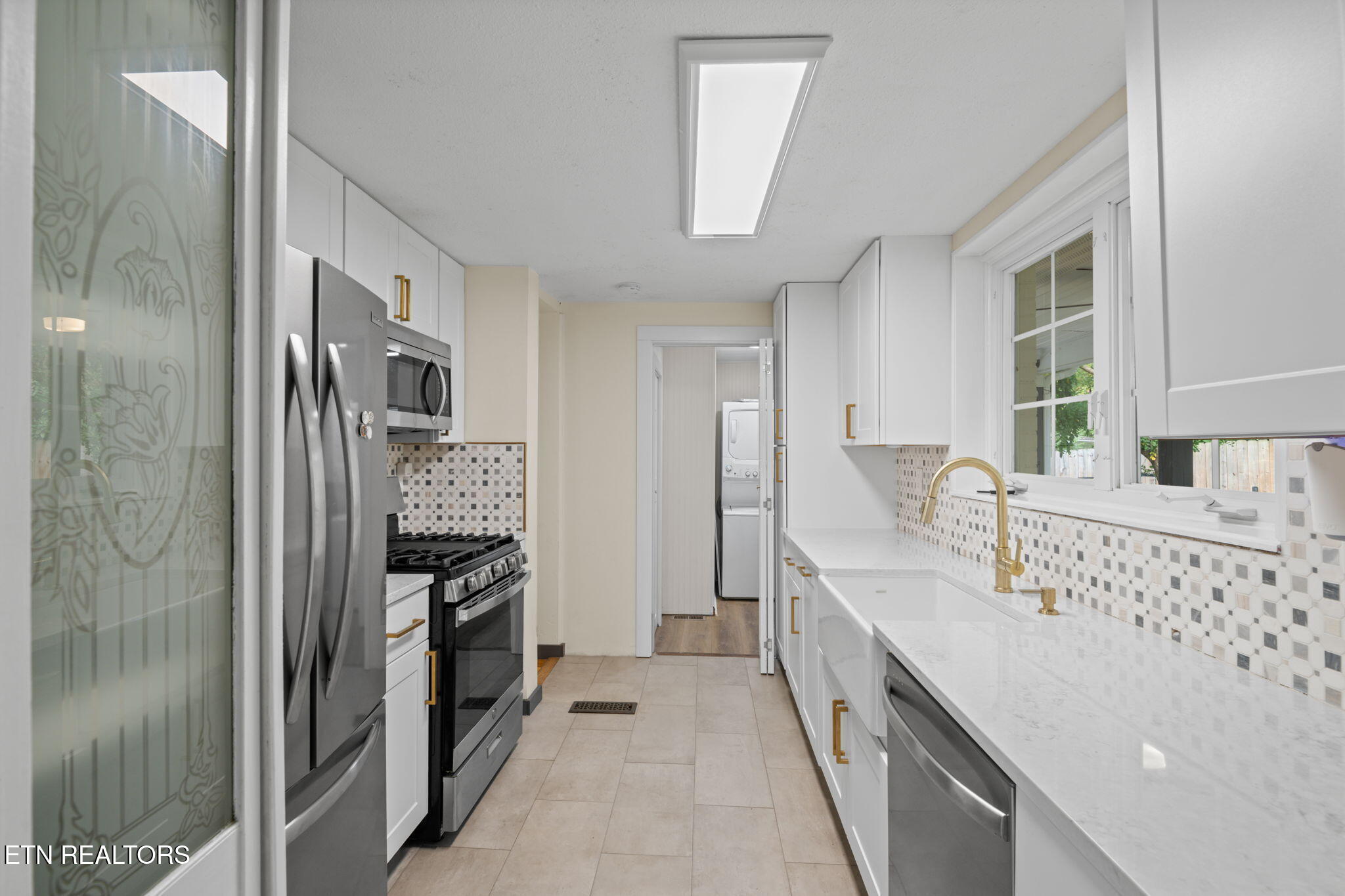 106 Crescent Road Norris, TN 37828 - Photo 12 of 25 11-web-or-mls-106 Crescent-1100