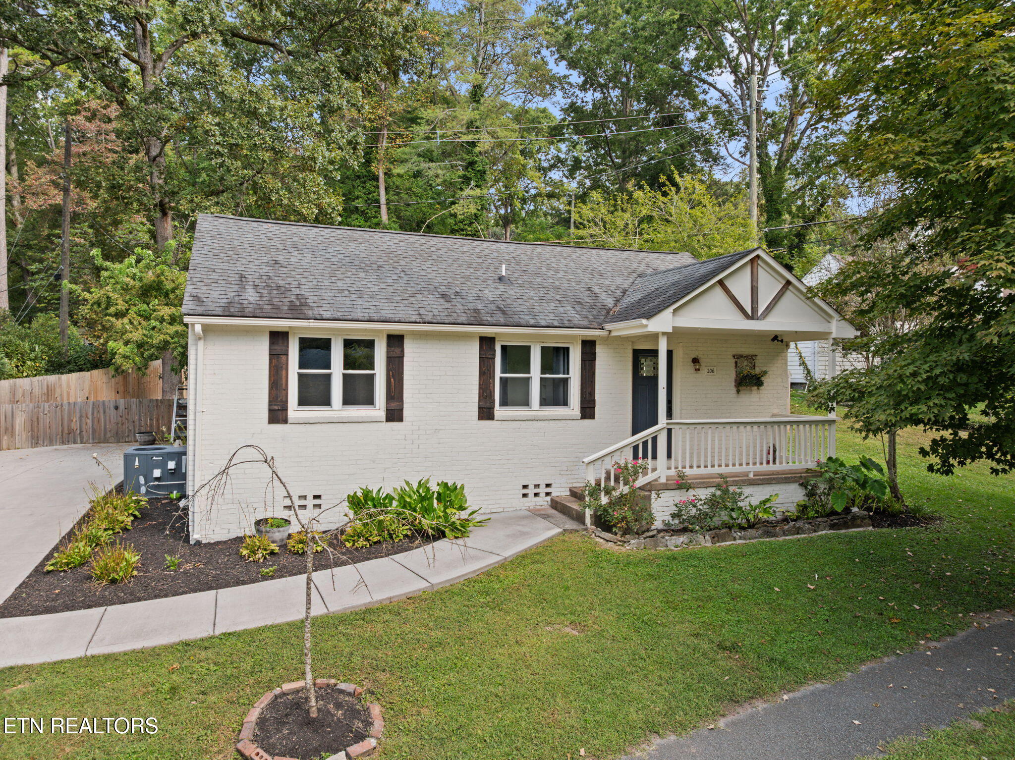 106 Crescent Road Norris, TN 37828 - Photo 2 of 25 2-web-or-mls-106 Crescent--8