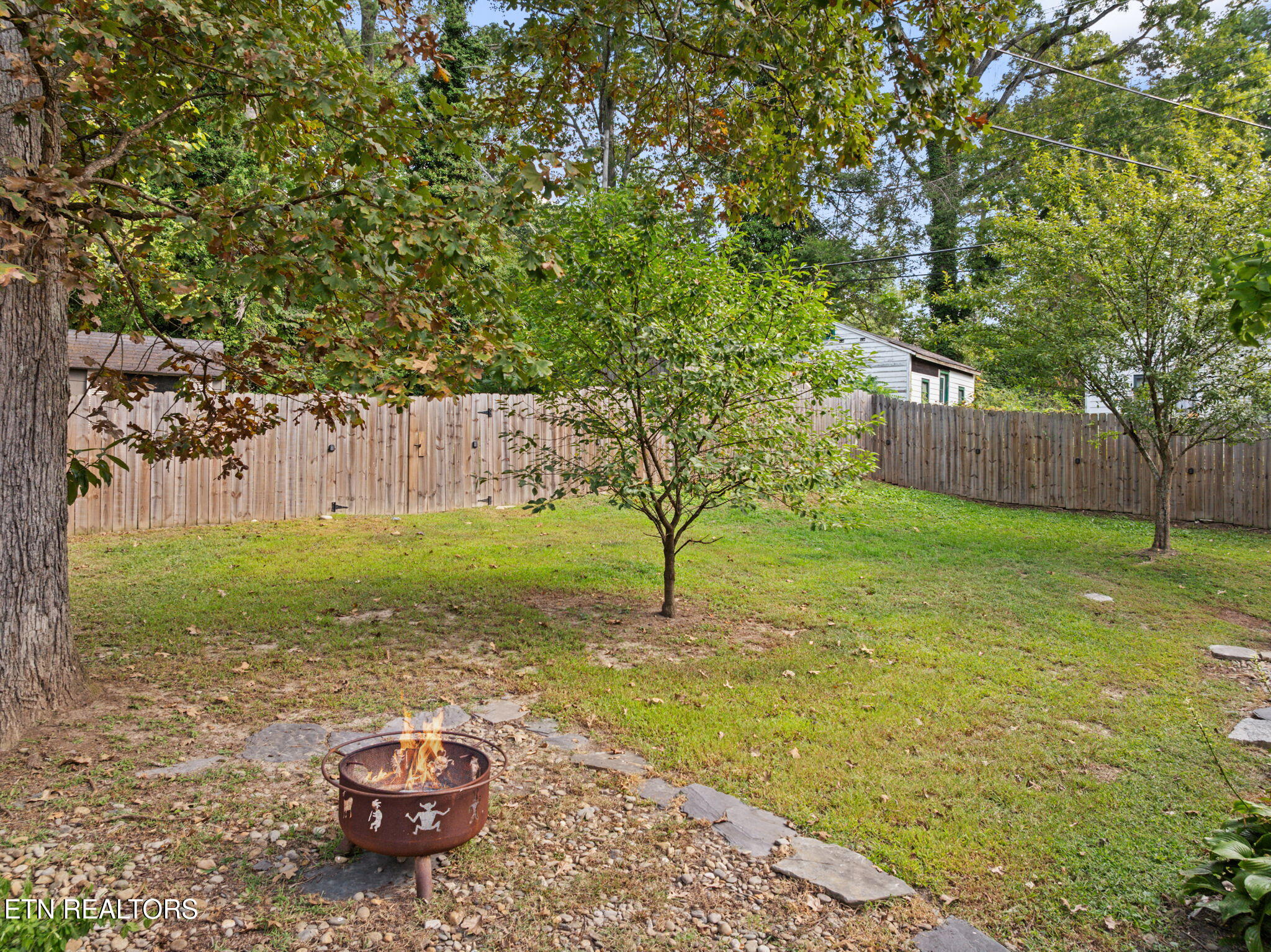 106 Crescent Road Norris, TN 37828 - Photo 6 of 25 4-web-or-mls-106 Crescent--20