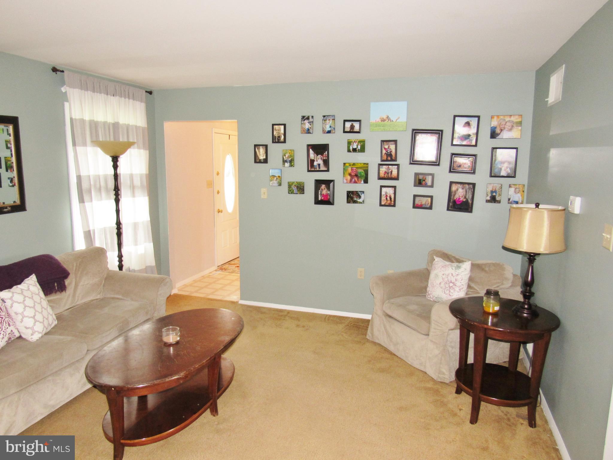 3452 Augusta Road Manchester, MD 21102 - Photo 3 of 30 Living Room