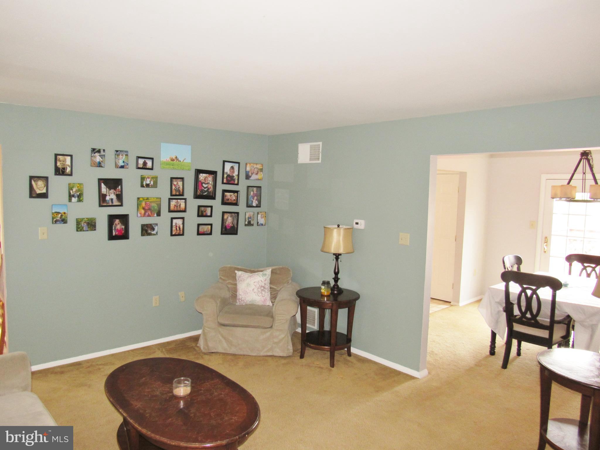 3452 Augusta Road Manchester, MD 21102 - Photo 4 of 30 Living Room