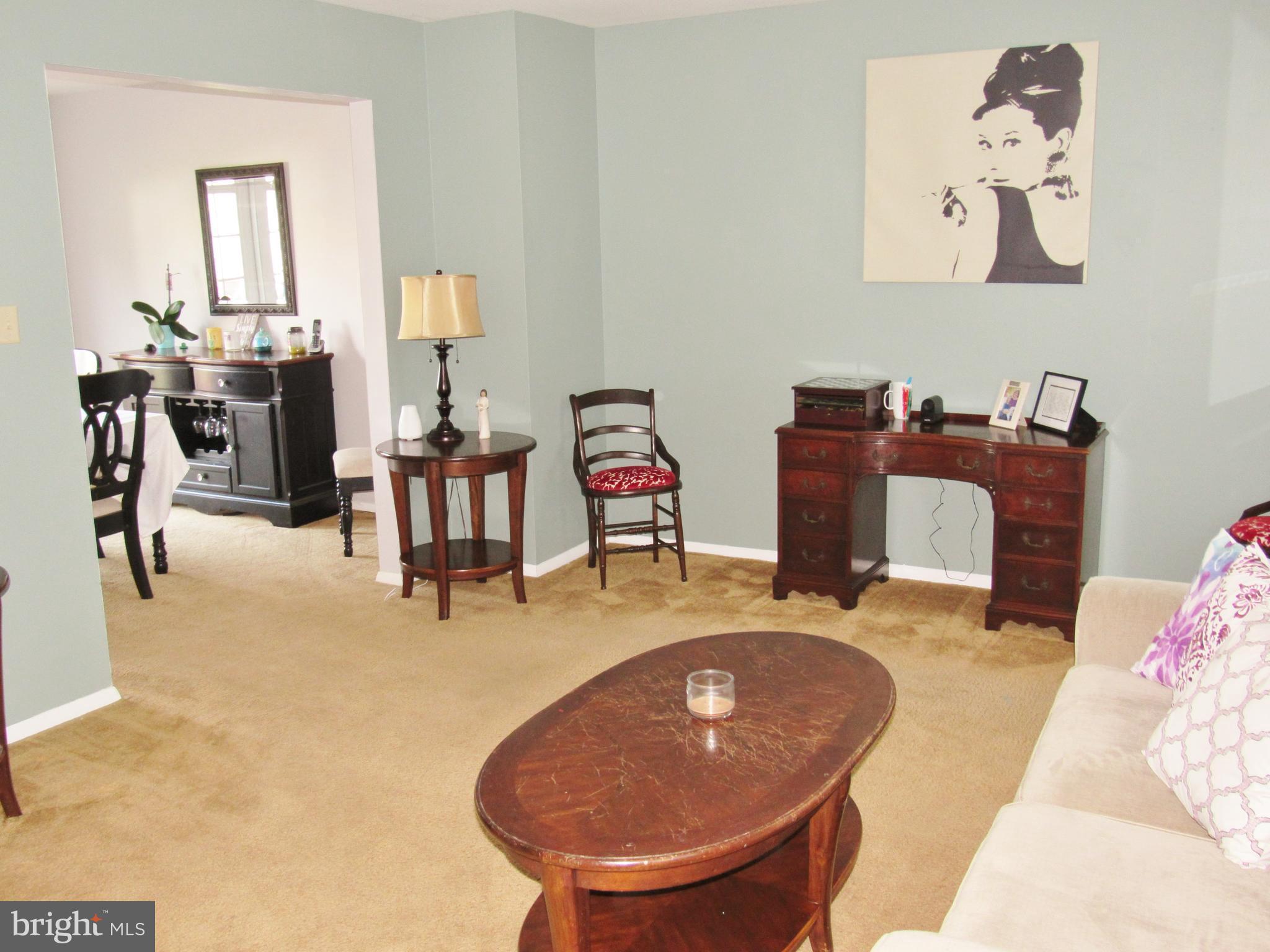 3452 Augusta Road Manchester, MD 21102 - Photo 5 of 30 Living Room