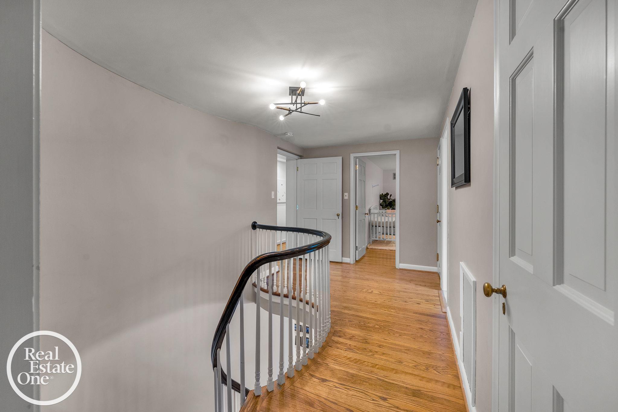 90 Colonial Road Grosse Pointe, MI 48236 - Photo 21 of 49 50213312-d4d7dfce-bb0c-4cad-909c-1b3d62469c6d.JPG