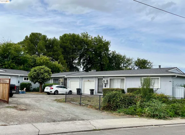 $720,000 | 3621 De Ovan Avenue, Stockton, CA 95204