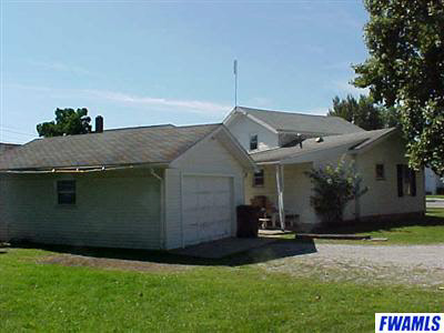 490 North Wayne Street Waterloo, IN 46793 - Photo 4 of 5 Gallery Image 4