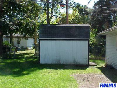 490 North Wayne Street Waterloo, IN 46793 - Photo 5 of 5 Gallery Image 5