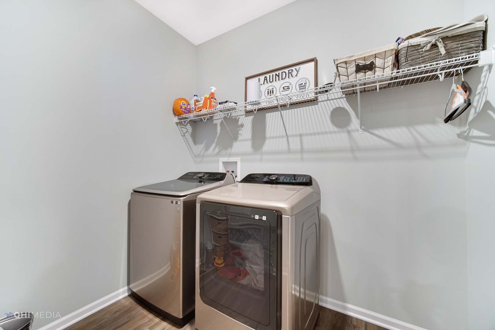 16017 Longcommon Lane Plainfield, IL 60586 - Photo 19 of 22 a utility room with dryer and washer