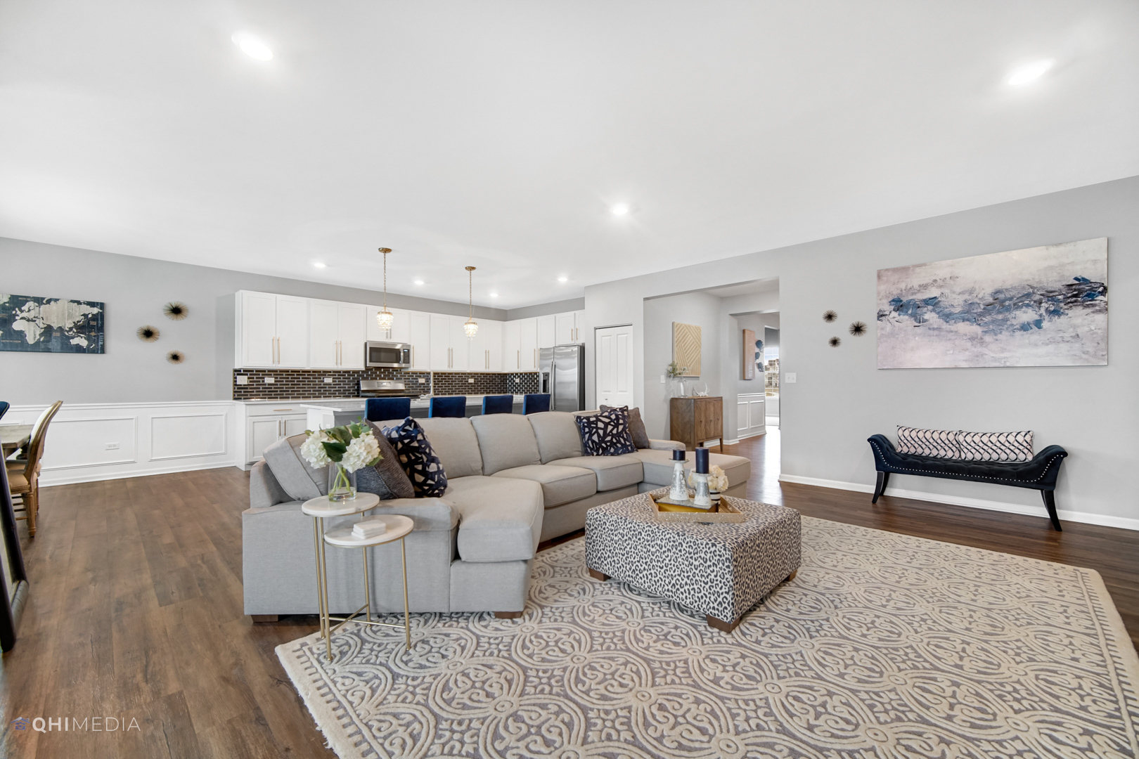 16017 Longcommon Lane Plainfield, IL 60586 - Photo 6 of 22 a living room with furniture and a couch