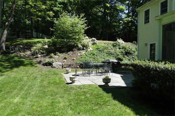 5 Essex Road Wellesley, MA 02481 - Photo 2 of 15 Gallery Image 2
