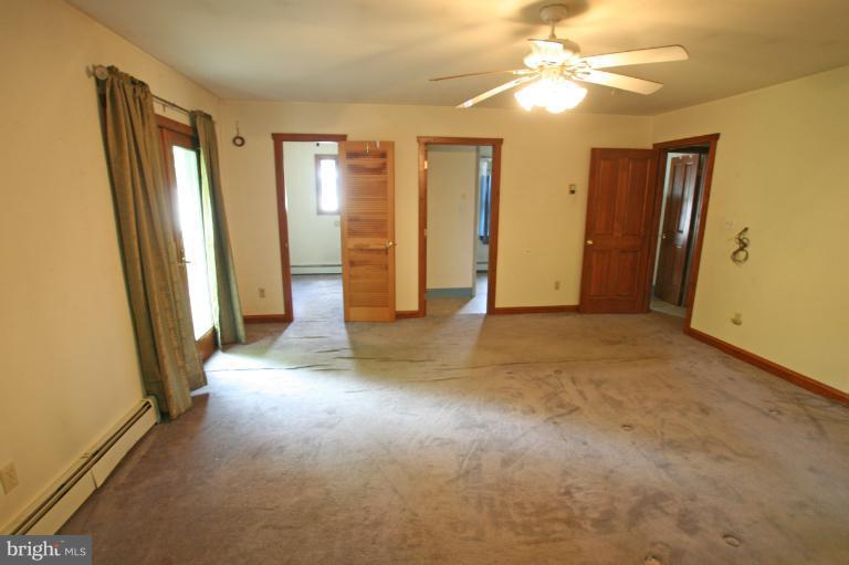 435 Little Egypt Road Elkton, MD 21921 - Photo 6 of 18 Very Large Owner's Suite