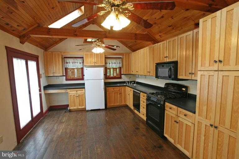 435 Little Egypt Road Elkton, MD 21921 - Photo 8 of 18 Lot of Room for Kitchen Table