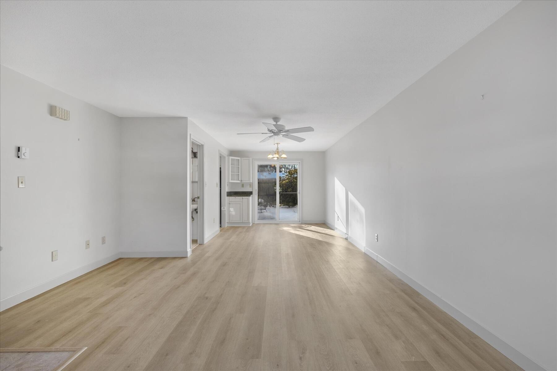 135 West Main Street, Unit 7 Hyannis, MA 02601 - Photo 4 of 27 04-MG_4599-r