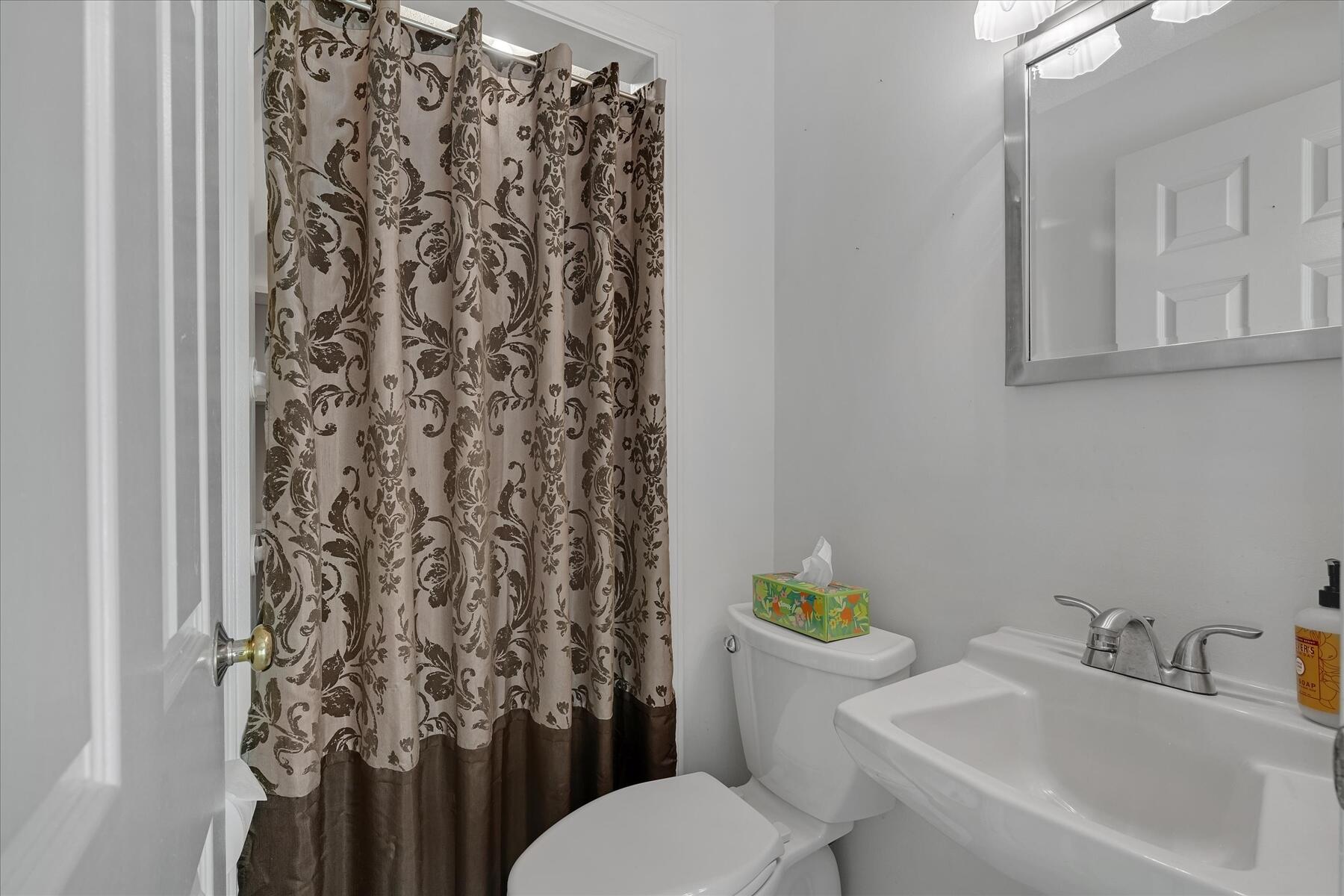 135 West Main Street, Unit 7 Hyannis, MA 02601 - Photo 7 of 27 07-MG_4614-r