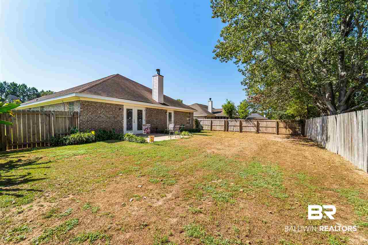 507 Meadow Lane Foley, AL 36535 - Photo 17 of 19 Flat Backyard