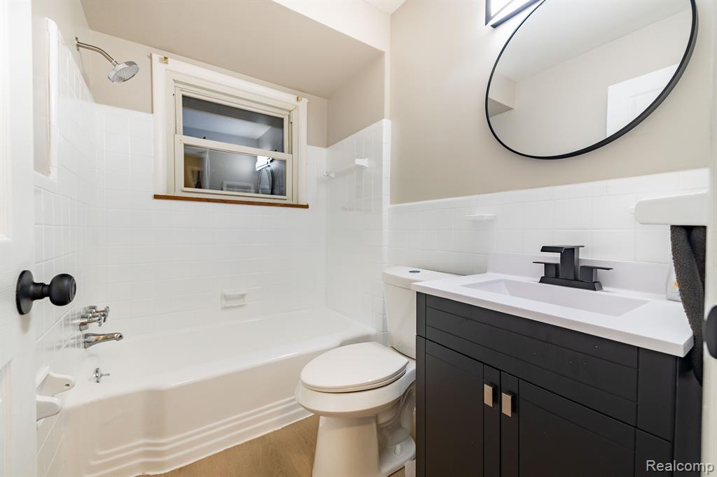 36966 Greenbush Road Wayne, MI 48184 - Photo 17 of 33 Gallery Image 17