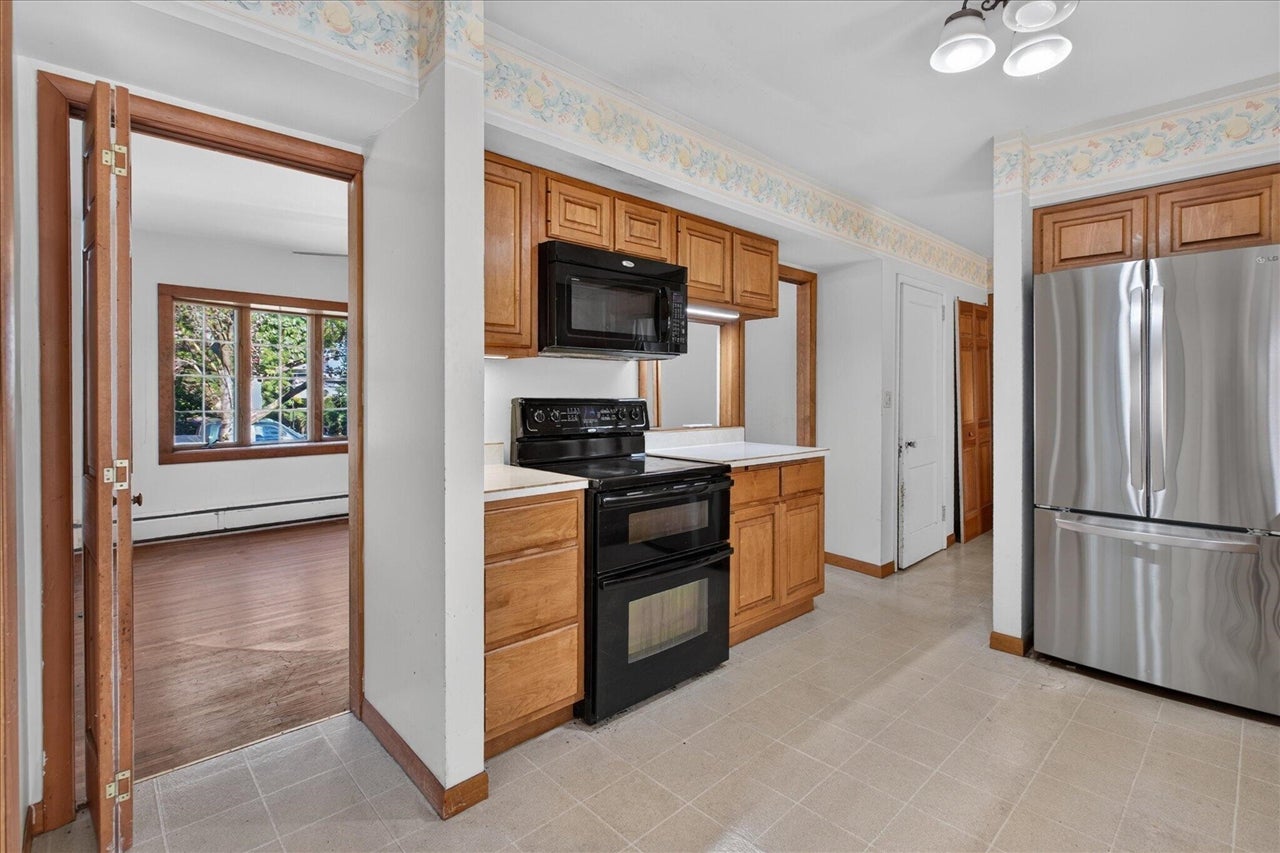 415 Ridgeway Street St. Joseph, MI 49085 - Photo 7 of 35 Gallery Image 7