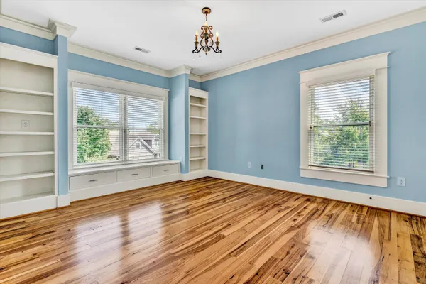 $1,325,000 | 6060 Roycroft Drive, Roanoke, VA 24018