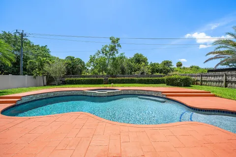 $1,750,000 | 1560 Southwest 17th Street, Boca Raton, FL 33486