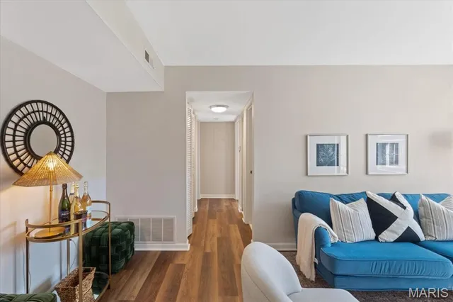 $179,900 | 1551 Swallow Drive, St. Louis, MO 63144