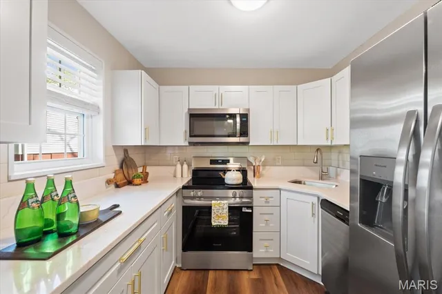 $179,900 | 1551 Swallow Drive, St. Louis, MO 63144