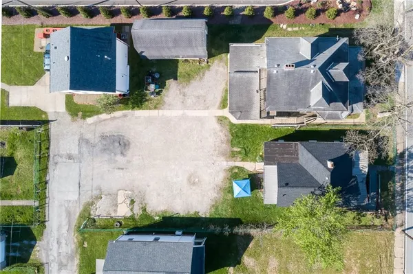 $260,000 | 524 West Pike Street, Meadow Lands, PA 15347