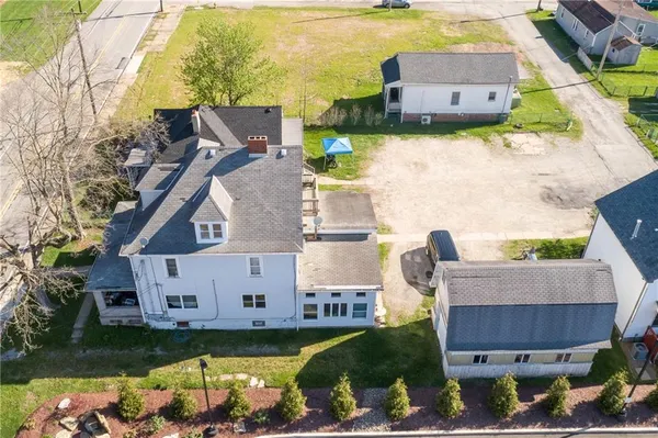 $260,000 | 524 West Pike Street, Meadow Lands, PA 15347