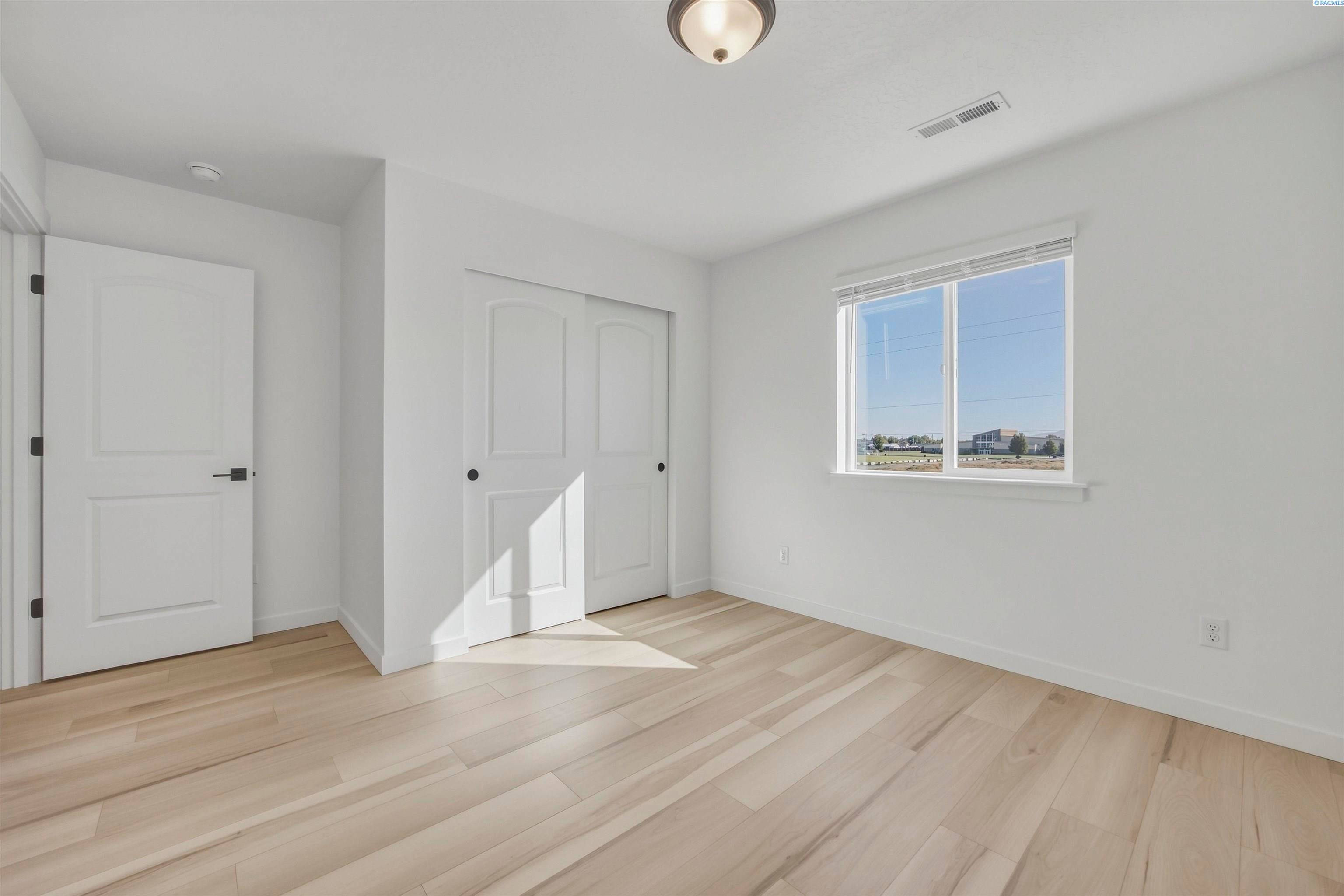 128 Scott Road Prosser, WA 99350 - Photo 19 of 38 Gallery Image 19