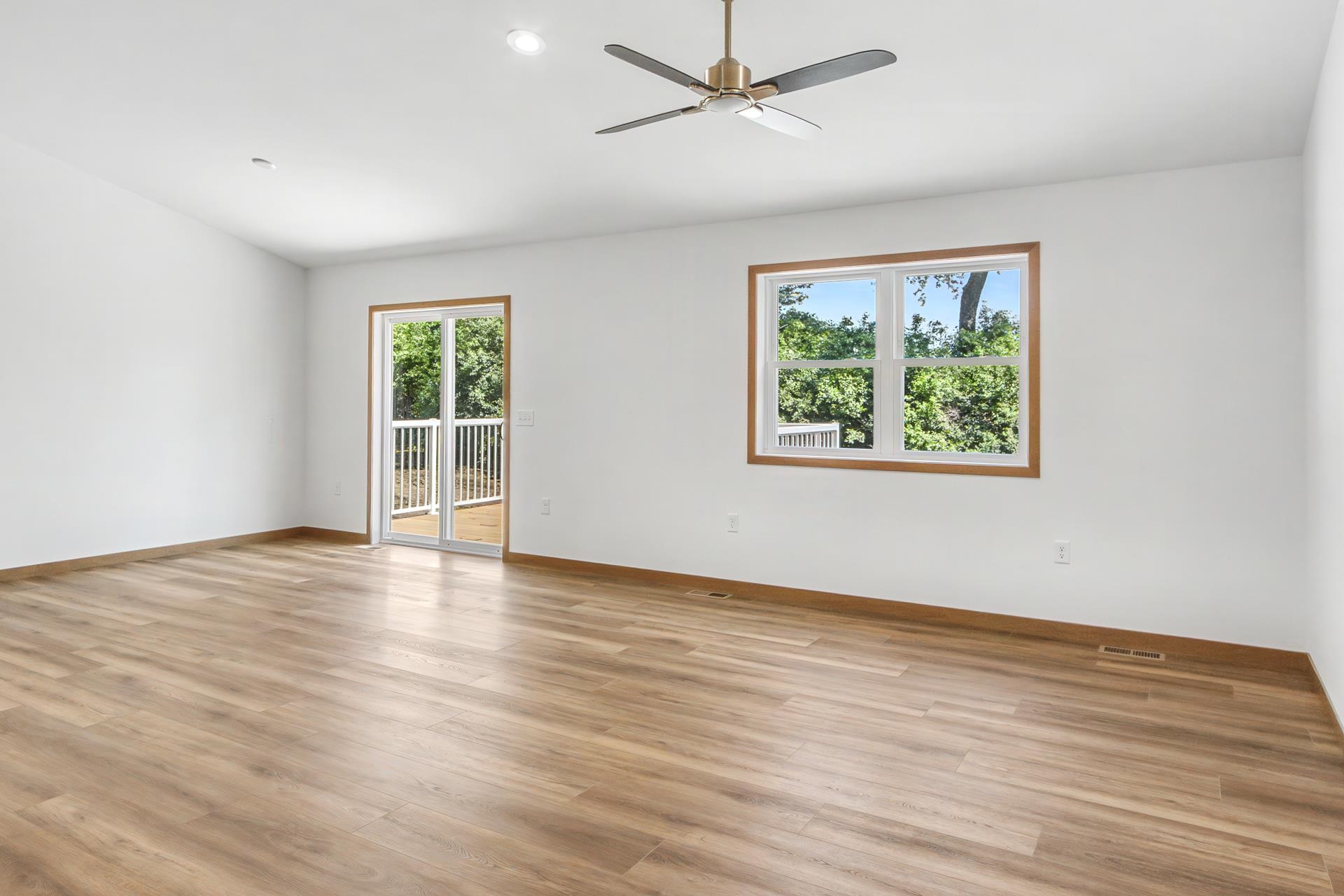 322 Roosevelt Street Baraboo, WI 53913 - Photo 10 of 31