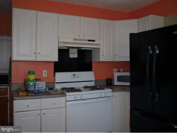 1042 Radio Road Tuckerton, NJ 08087 - Photo 4 of 6 Gallery Image 4