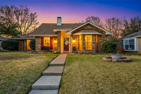 $389,000 | 873 Harvest Glen Drive, Plano, TX 75023