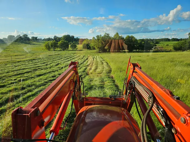 $530,000 | 620 Roberts Cemetery Road, Walling, TN 38587