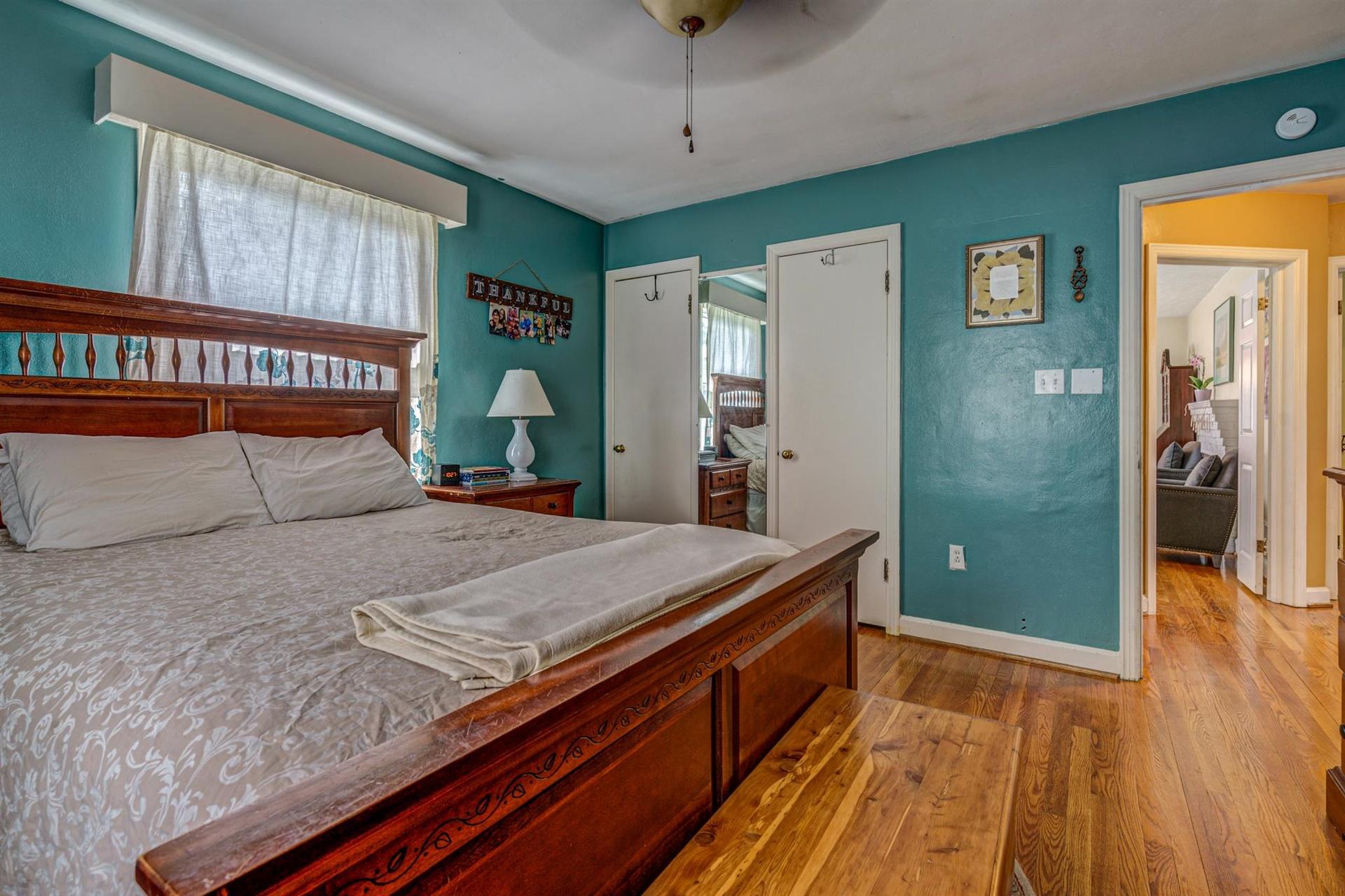 2389 Howard Road Southwest Roanoke, VA 24015 - Photo 14 of 33 19-2389 Howard 019