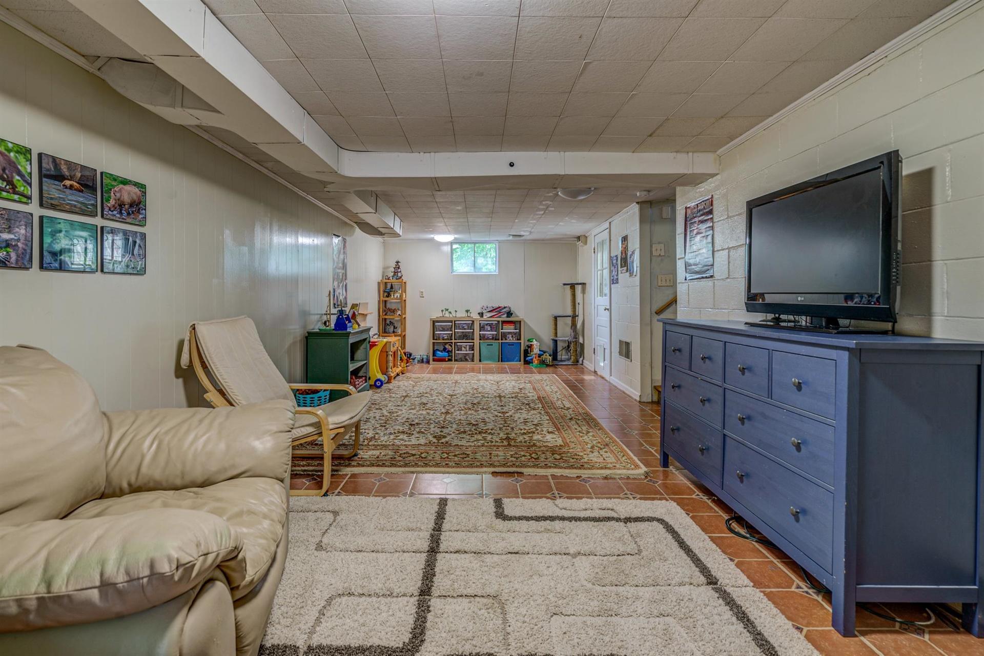 2389 Howard Road Southwest Roanoke, VA 24015 - Photo 16 of 33 21-2389 Howard 021