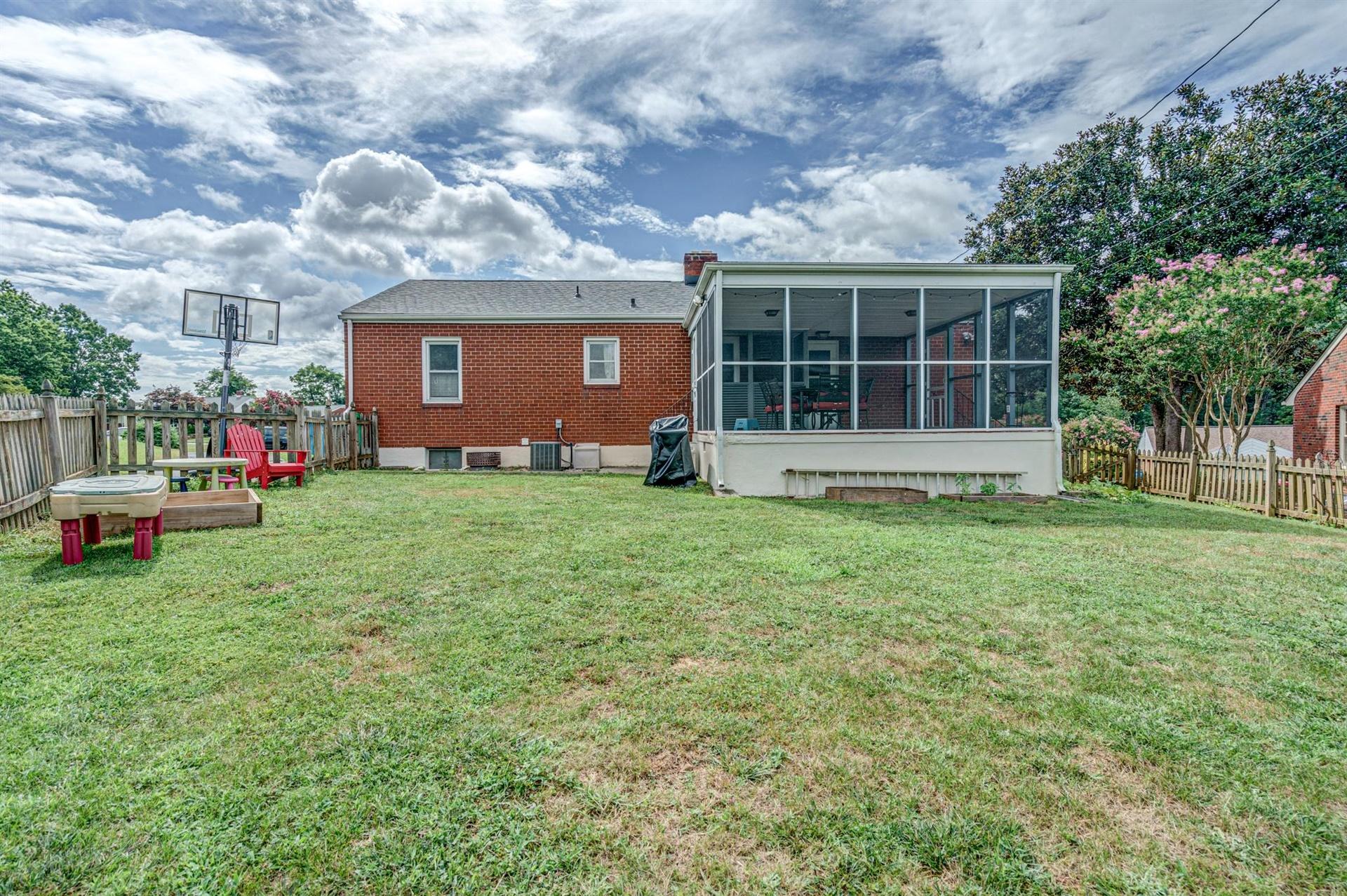 2389 Howard Road Southwest Roanoke, VA 24015 - Photo 29 of 33 34-2389 Howard 034
