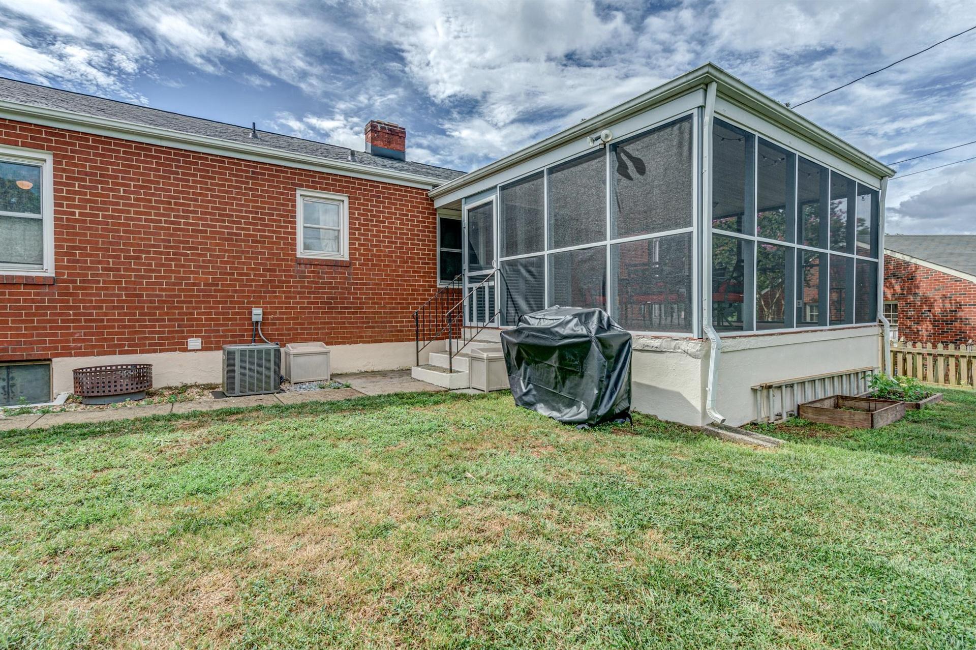 2389 Howard Road Southwest Roanoke, VA 24015 - Photo 30 of 33 35-2389 Howard 035