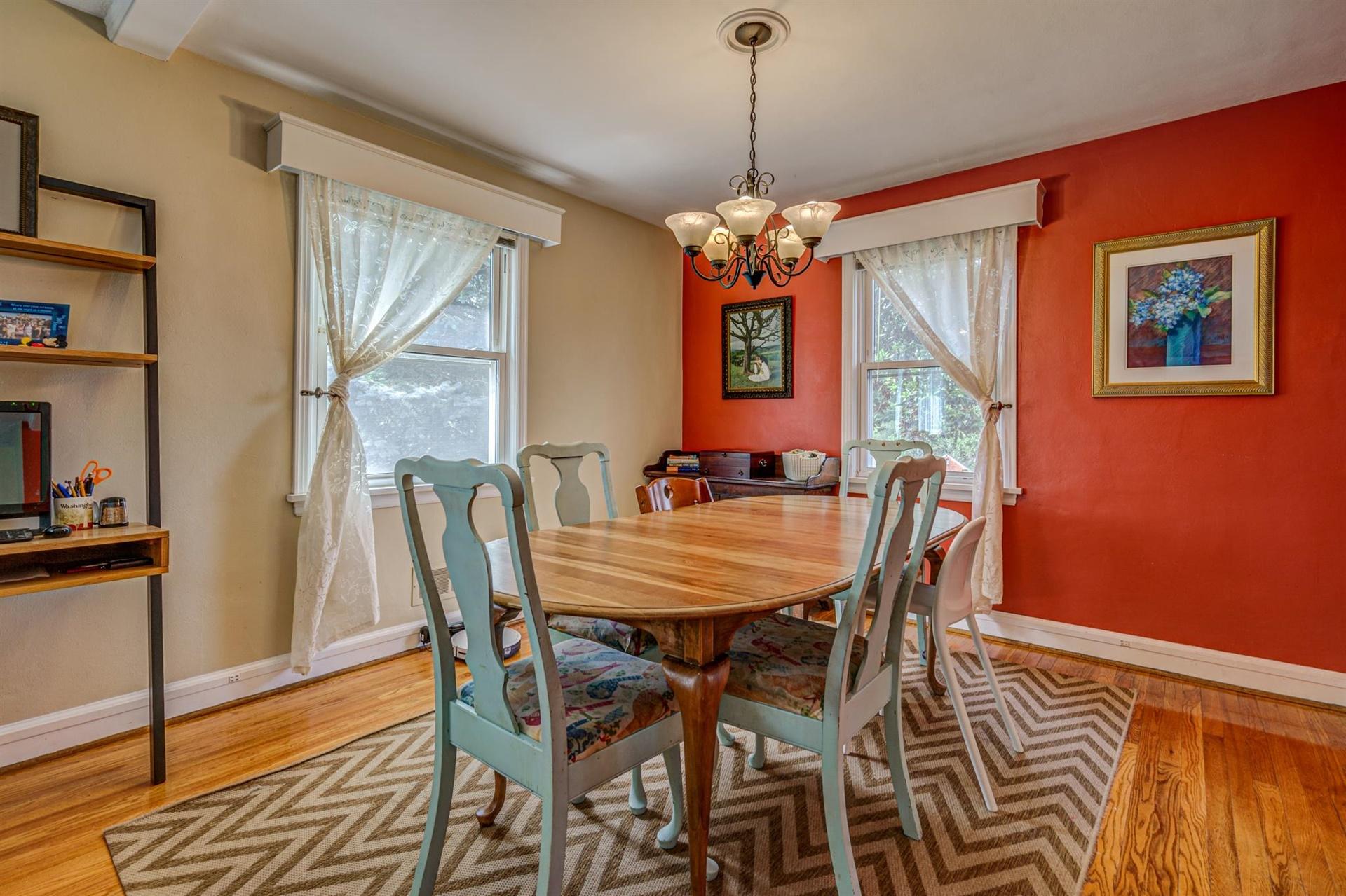 2389 Howard Road Southwest Roanoke, VA 24015 - Photo 4 of 33 09-2389 Howard 009