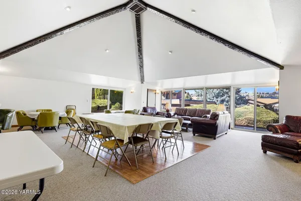 $250,000 | 5901 Barge Street, Unit 4, Yakima, WA 98908