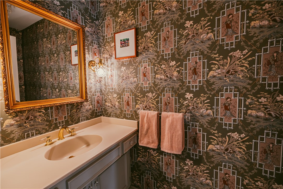 44 East Boulevard Rochester, NY 14610 - Photo 19 of 42